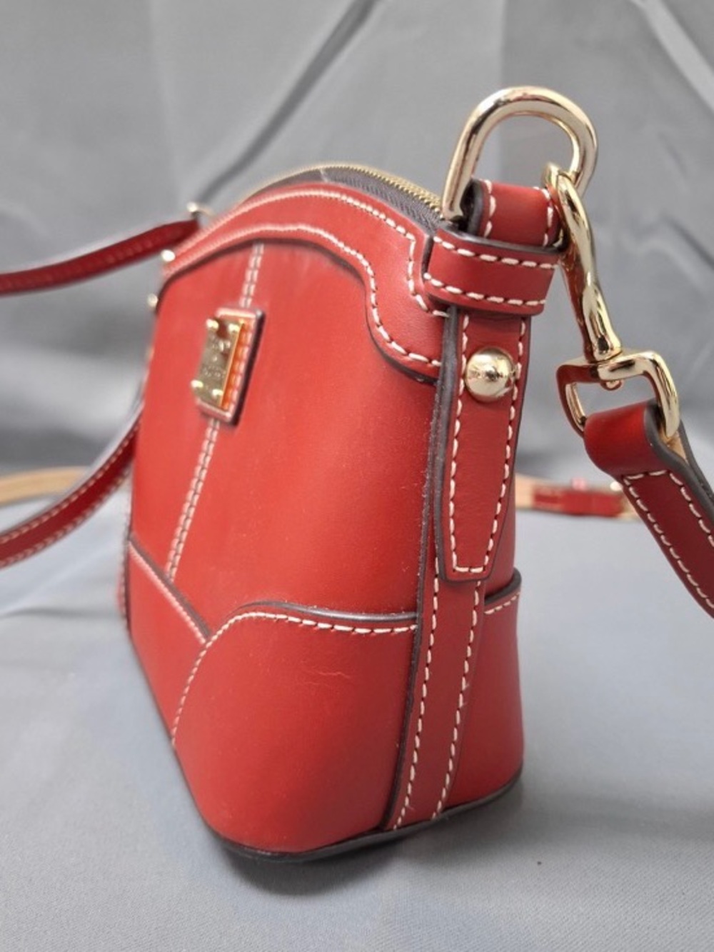 Dooney & Bourke Red Leather Dome Crossbody with Gold Plaque - Picture 2 of 6